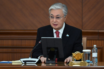 Фотография к новости: Наш ренессанс начался уже сейчас – Маулен Ашимбаев о "модели Токаева"