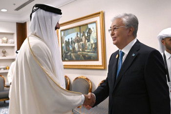 Фотография к новости: Токаев выразил поддержку Катару в телефонном разговоре с Эмиром