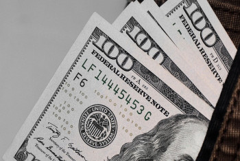 Фотография к новости: Денежные переводы из Великобритании в Казахстан бьют рекорды