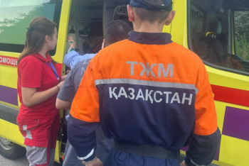 Фотография к новости: Туристку из Кувейта эвакуировали с алматинских гор