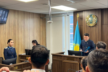 Фотография к новости: Судья объяснил, почему ограничил доступ к части заседаний по делу Перизат Кайрат