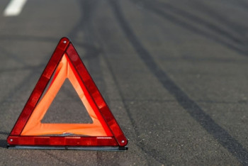 Фотография к новости: В Алматы пьяная пара спровоцировала ДТП с участием патрульной машины