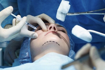 Фотография к новости: В Узбекистане 16-летняя девушка умерла после операции на нос: дело расследует прокуратура