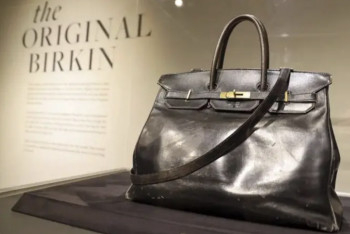 Фотография к новости: Сумка на $10 миллионов: легендарная Birkin Джейн Биркин стала самой дорогой в истории