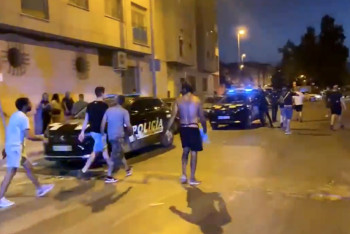 Фотография к новости: Уличная война в Испании: в Торре-Пачеко вспыхнули столкновения мигрантов и местных