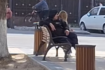 Фотография к новости: Астанчане пожаловались на бомжей у проспекта Республики