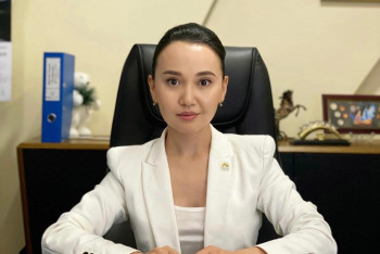 Фотография к новости: Прокурор зачитал личную переписку Перизат Кайрат с бухгалтером