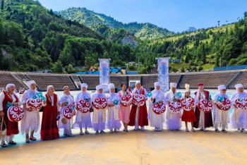 Фотография к новости: 100 ремесленниц из Туркестана могут войти в Книгу рекордов Гиннеса