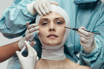 Фотография к новости: В Дагестане жених отменил свадьбу после фото невесты "до пластики"