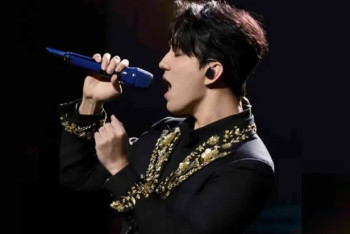 Фотография к новости: Димаш шокировал фанатов новым образом