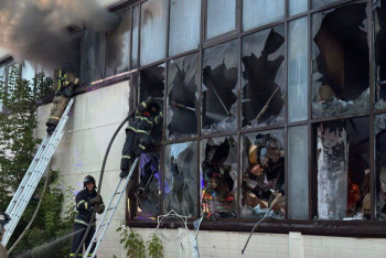 Фотография к новости: В Астане частично обрушилось здание рынка "BIG Шанхай"