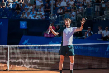 Фотография к новости: Александр Бублик вышел в финал турнира ATP 250 в Гштааде, обыграв француза Казо