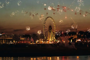 Фотография к новости: Взрыв фейерверка на ярмарке в Дюссельдорфе: пострадали 19 человек