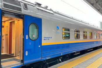 Фотография к новости: В Алматы подростка ударило током на крыше поезда