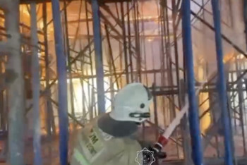 Фотография к новости: Пожар вспыхнул в строящемся здании в Шымкенте