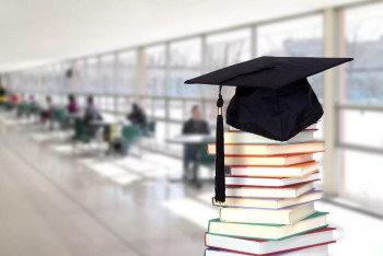 Фотография к новости: Рекордное число: 113 тысяч казахстанцев подались на гранты в вузы