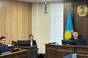 Фотография к новости: Прокурор выступила с эмоциональной речью на прениях в суде по делу Перизат Кайрат