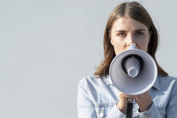 Фотография к новости: Землетрясение в ВКО: почему сирены включили позже, чем уведомление на Android