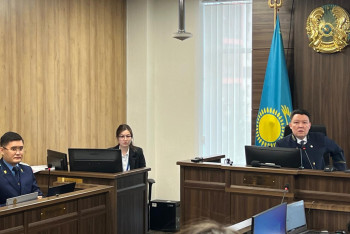 Фотография к новости: "Жалко её": потерпевший по делу Кайрат предложил отпустить её мать под домашний арест