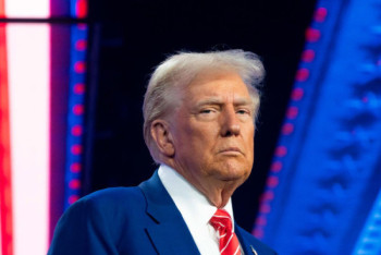 Фотография к новости: Американские СМИ вновь обвиняют Трампа в связях с Эпштейном