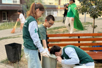 Фотография к новости: В Алматы проходит выездной экофестиваль с участием молодежи и волонтеров