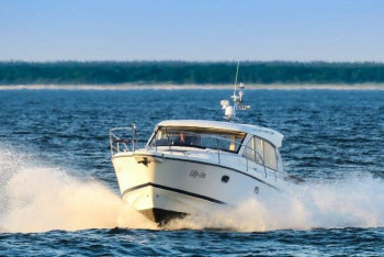 Фотография к новости: Катер насмерть сбил женщину на Алаколе: начато расследование