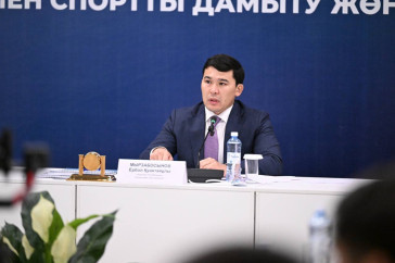 Фотография к новости: Министр призвал привлекать ветеранов спорта к деятельности федераций