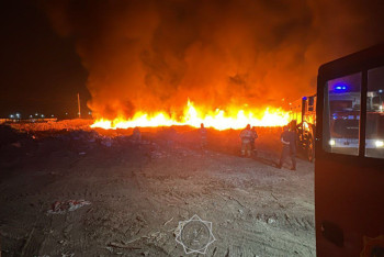 Фотография к новости: В Астане загорелся мусорный полигон