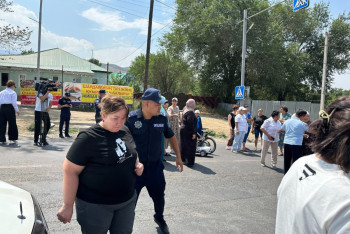 Фотография к новости: "Три месяца без воды": жители села под Алматы перекрыли дорогу