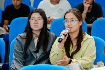 Фотография к новости: Школьники из Астаны создают сенсорные игры для детей с особыми нуждами