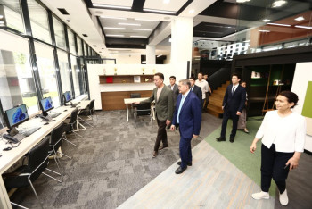 Фотография к новости: В Алматы открылся Ситуационный центр для студентов, оставшихся без общежития