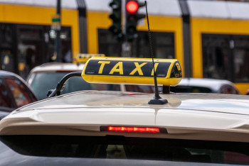 Фотография к новости: Счётчики пересчитают: в Казахстане займутся тарифами на такси