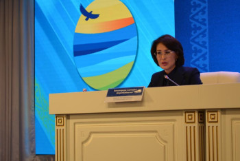 Фотография к новости: В Казахстане снизилась материнская смертность