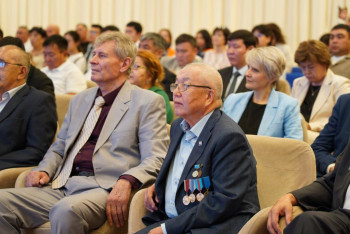 Фотография к новости: Более 30 строителей наградили в Акмолинской области