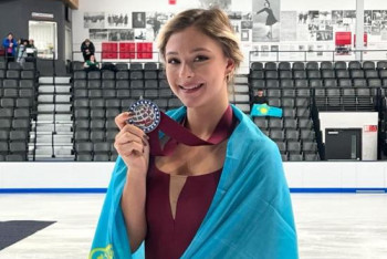 Фотография к новости: Впервые в истории: казахстанка завоевала серебро на международном турнире в США