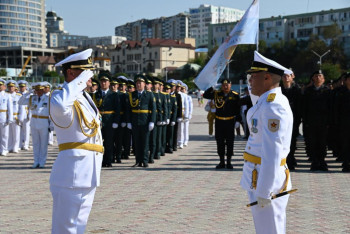 Фотография к новости: Морская доблесть Казахстана: в Актау отметили годовщину поднятия Военно-морского флага