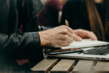 Фотография к новости: Правительство расширяет поддержку бизнеса и запускает новый Реестр отечественных товаров