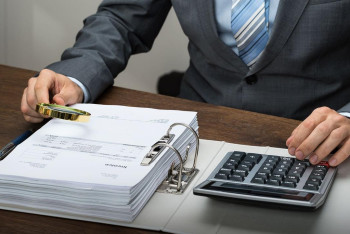 Фотография к новости: Тендеры по знакомству? "Самрук-Казына" увяз в закупках из одного источника