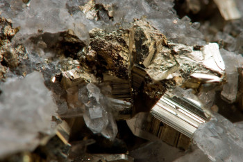 Фотография к новости: Казахстан делает ставку на редкие металлы: от геологоразведки до аккумуляторов будущего