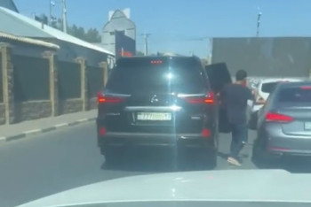 Фотография к новости: В Шымкенте арестовали депутата, попавшегося на фальшивых номерах