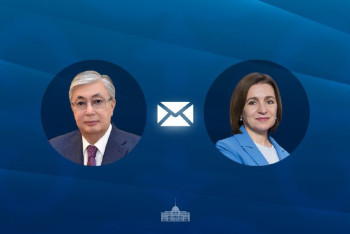 Фотография к новости: Токаев поздравил Президента Молдовы с Днём независимости