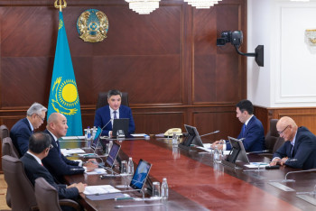 Фотография к новости: Бектенов усилил давление: "Самрук-Қазына" обязали ускорить реализацию инвестпроектов