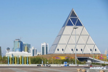 Фотография к новости: "Съезд мировых религий укрепляет роль Казахстана как центра диалога" — эксперт