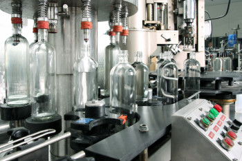 Фотография к новости: В Жамбылской области раскрыта преступная схема производства и сбыта спирта