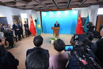 Фотография к новости: Токаев принял участие в открытии культурного центра Казахстана в Китае