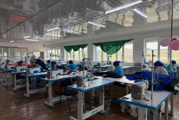 Фотография к новости: В Мангистауской области развивается малый бизнес по пошиву спецодежды