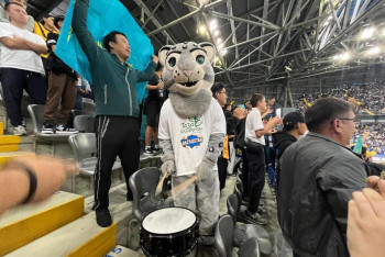 Фотография к новости: Тазабек снова стал любимцем болельщиков на "Астана-Арене"