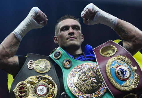 Фотография к новости: WBO приняла решение по ситуации с Александром Усиком