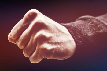 Фотография к новости: В Туркестанской области мужчина до крови избил больного отца: его задержала полиция