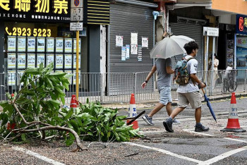 Фотография к новости: В Китае эвакуировали свыше 40 тысяч человек из-за тайфуна